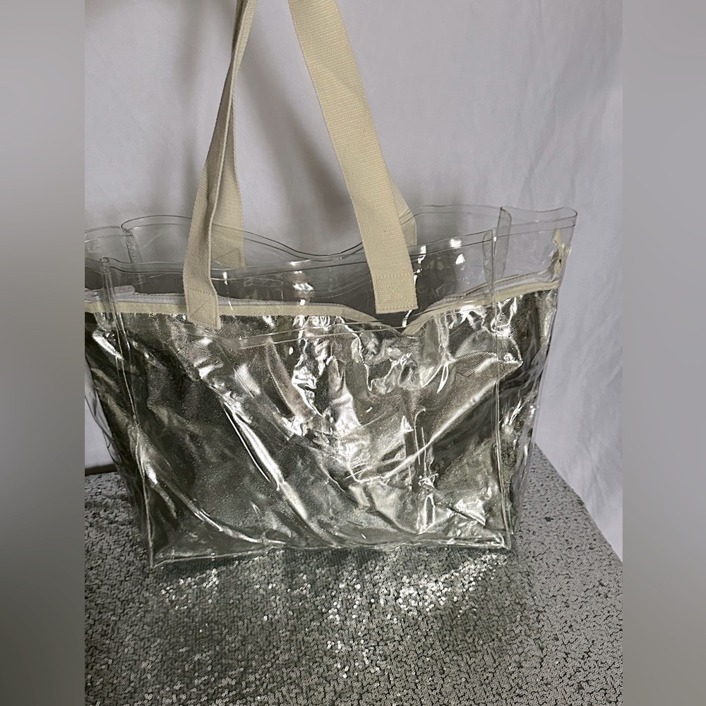 COPY - Sunnylife Silver Metallic Carry Me Tote - Picture 6 of 14